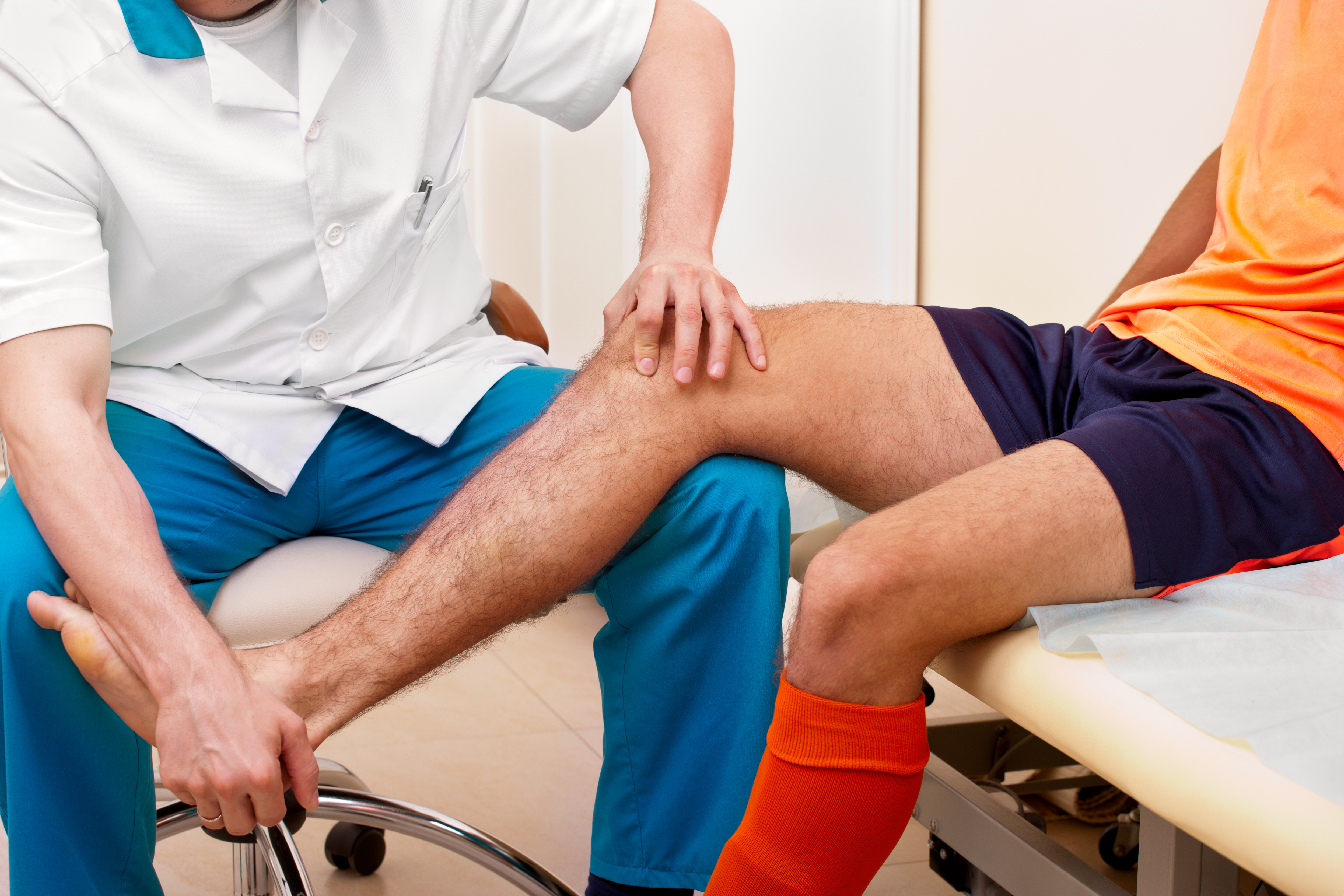 От чего болят ноги у мужчин. Реабилитация после травмы. Реабилитация после травм коленного сустава.